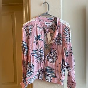 Light weight cute jacket!